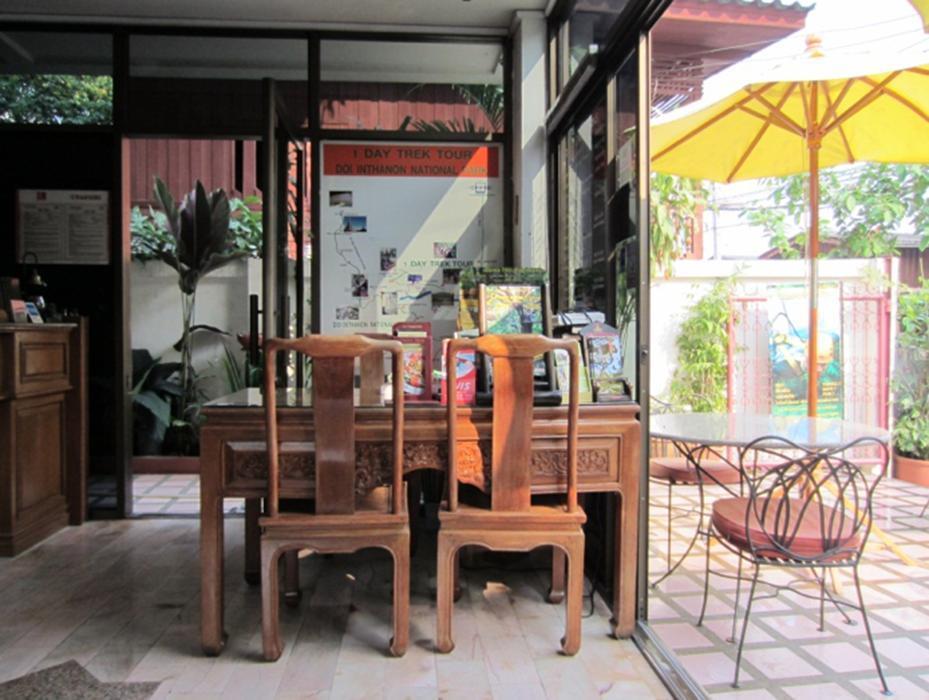 The Red Hibiscus pensión Chiang Mai Exterior foto